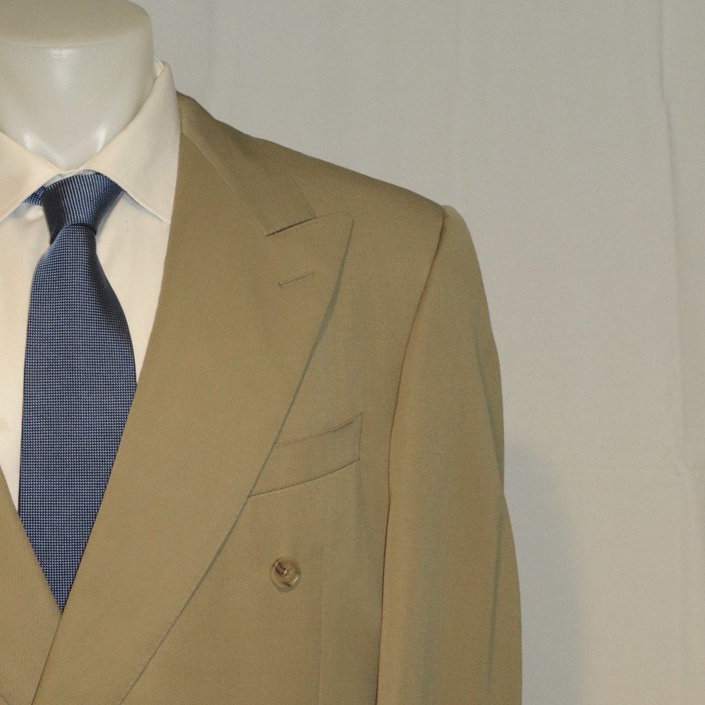 Ermenegildo Zegna Super 100 Vintage Beige Peak Lapel Double Breasted Suit 46L